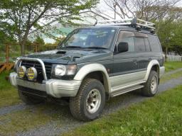 Used Mitsubishi PAJERO