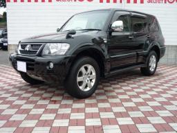 Used Mitsubishi PAJERO