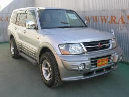 Used Mitsubishi PAJERO