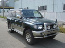 Used Mitsubishi PAJERO