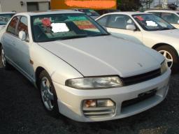 Used Nissan SKYLINE