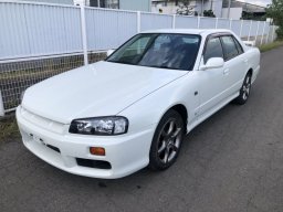 Used Nissan SKYLINE