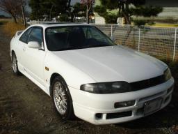 Used Nissan SKYLINE