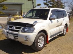 Used Mitsubishi PAJERO