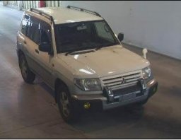 Used Mitsubishi Pajero IO