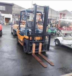 Used Toyota FORKLIFT