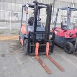 Used Toyota FORKLIFT