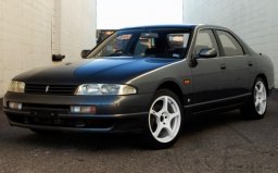 Used Nissan SKYLINE