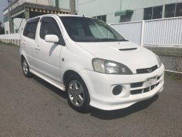 Used Daihatsu YRV
