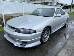 Used Nissan SKYLINE