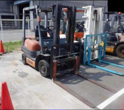 Used Toyota FORKLIFT