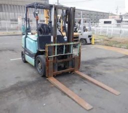 Used Sumitomo 2-ton forklift