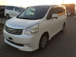 Used Toyota Noah