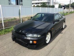 Used Nissan SKYLINE