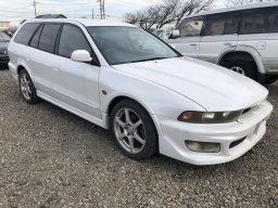 Used Mitsubishi LEGNUM