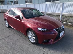 Used Lexus IS 300h