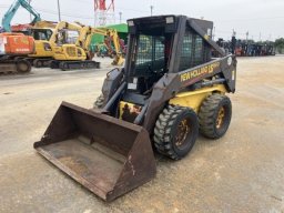 Used NEW HOLLAND Tractor