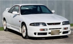 Used Nissan SKYLINE