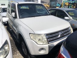 Used Mitsubishi PAJERO