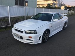 Used Nissan SKYLINE