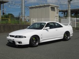 Used Nissan SKYLINE