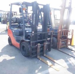 Used Toyota FORKLIFT