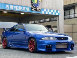 Used Nissan SKYLINE