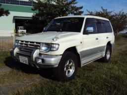 Used Mitsubishi PAJERO