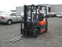 Used Toyota FORKLIFT