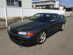 Used Nissan SKYLINE