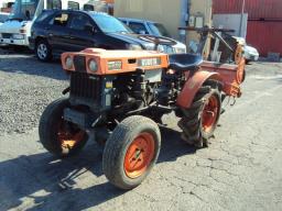 Used Kubota TRACTOR