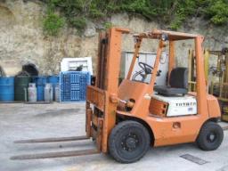 Used Toyota FORKLIFT