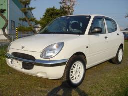 Used Daihatsu STORIA