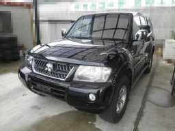 Used Mitsubishi PAJERO