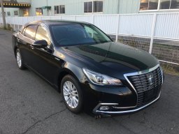 Used Toyota CROWN HYBRID