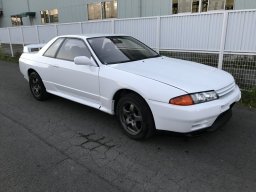 Used Nissan SKYLINE