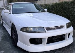 Used Nissan SKYLINE