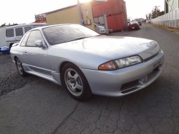 Used Nissan SKYLINE