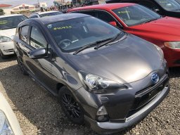 Used Toyota AQUA