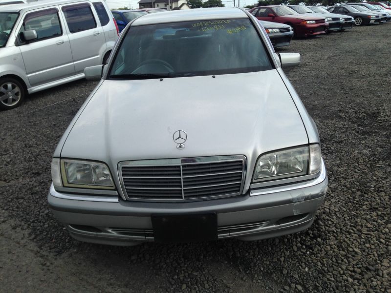 Мерседес ц200 2003