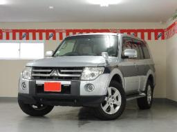 Used Mitsubishi PAJERO