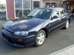 Used Nissan SKYLINE