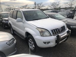 Used Toyota LAND CRUISER PRADO