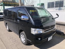 Used Toyota HIACE VAN