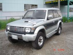 Used Mitsubishi PAJERO