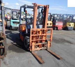 Used Toyota FORKLIFT