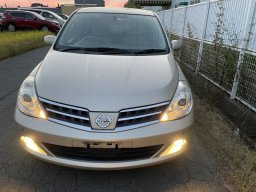 Used Nissan Tiida