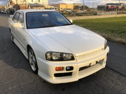 Used Nissan SKYLINE