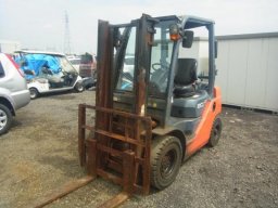 Used Toyota FORKLIFT