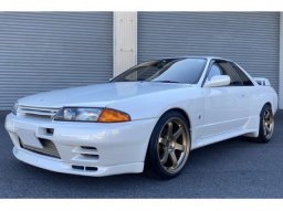 Used Nissan SKYLINE